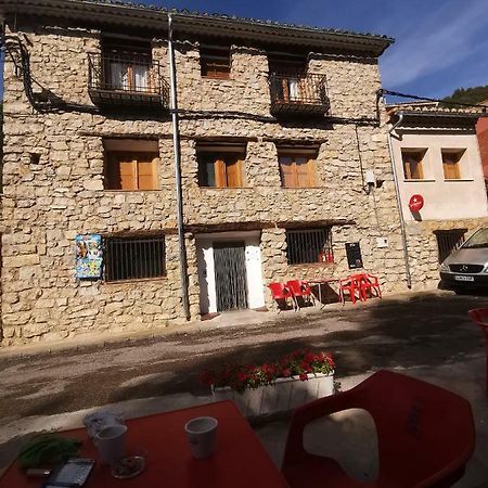 Casa Rural Y Albergue Tormon Eksteriør bilde