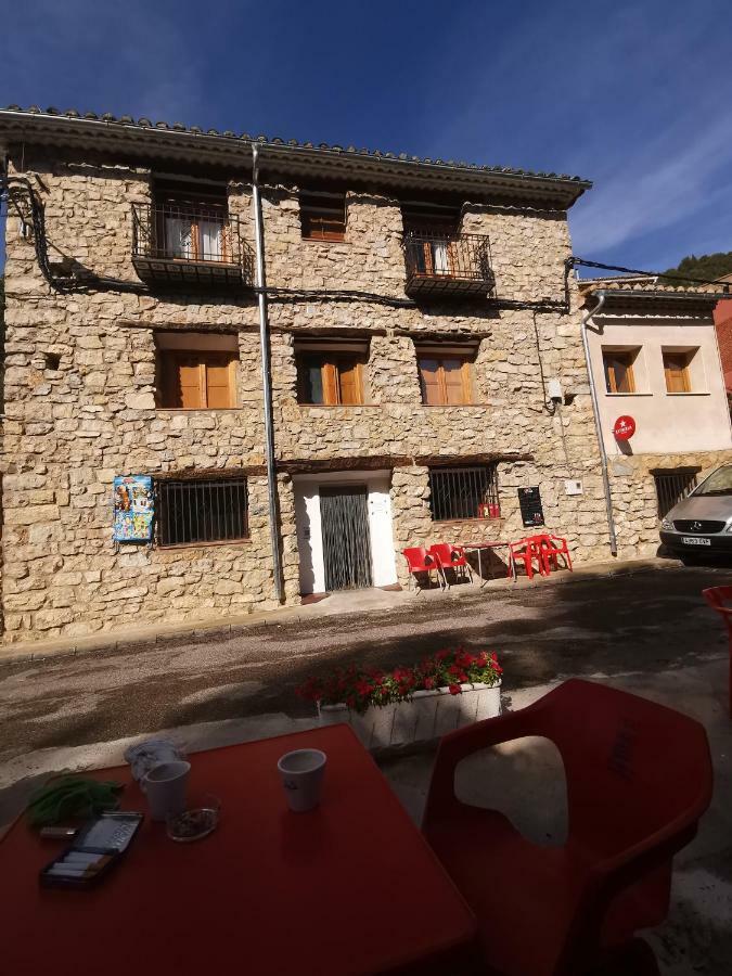 Casa Rural Y Albergue Tormon Eksteriør bilde
