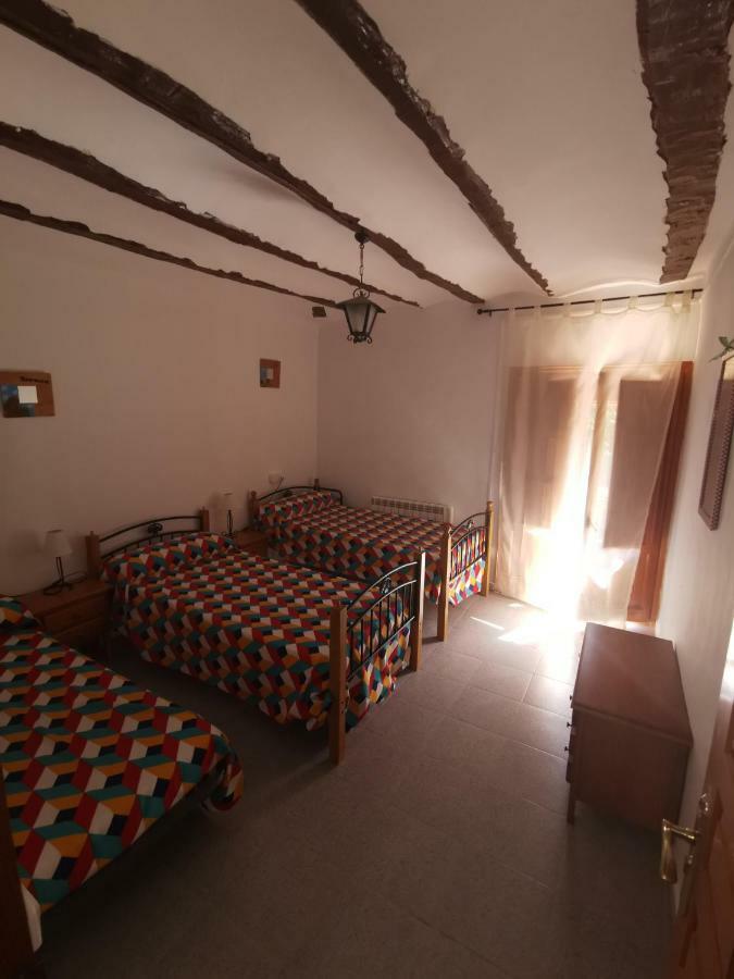 Casa Rural Y Albergue Tormon Eksteriør bilde